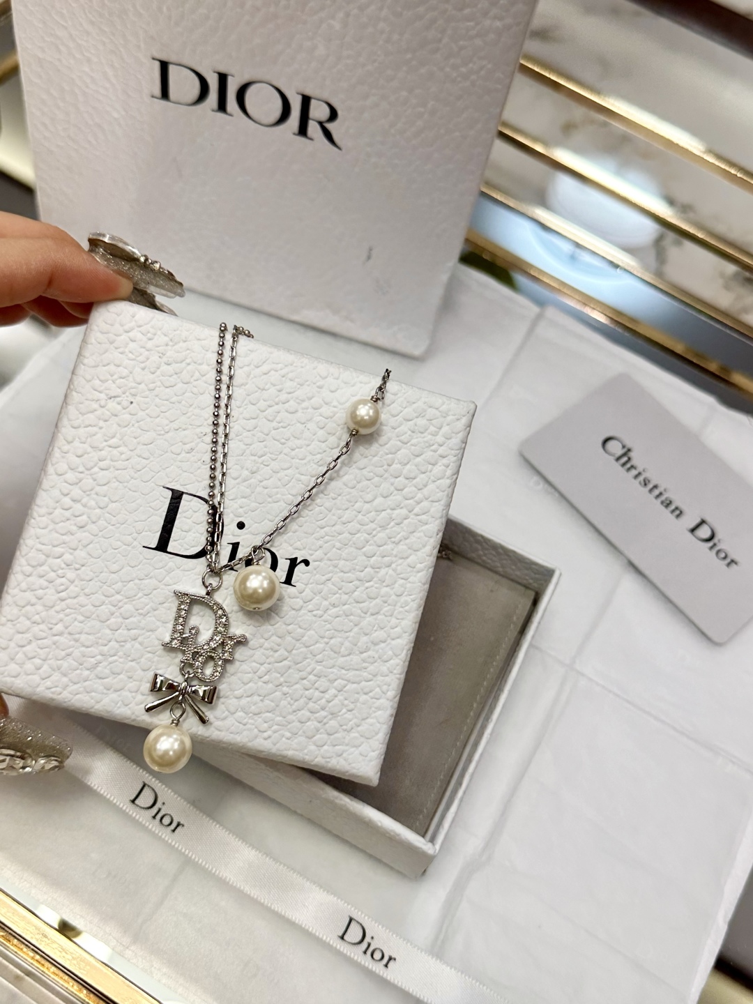 DIOR jewelry model 02